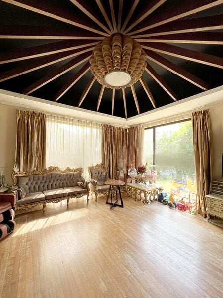 SPRING PARK ESTATE 8