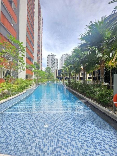 RIVERFRONT RESIDENCES 15