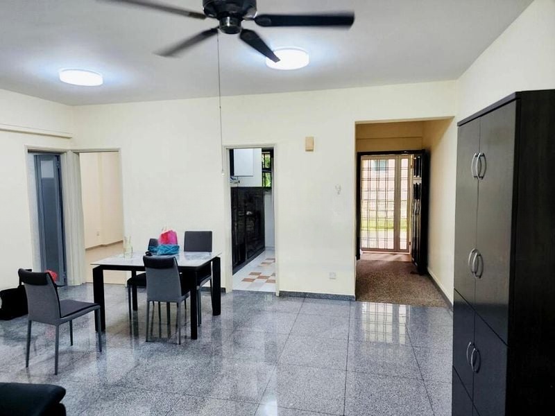 WEST BAY CONDOMINIUM 6