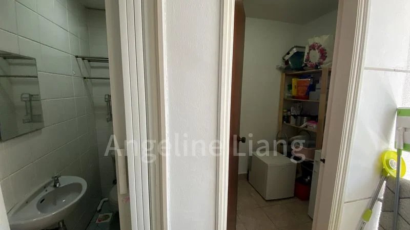 PINETREE CONDOMINIUM 9