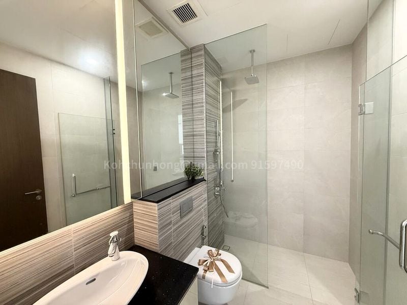 KALLANG RIVERSIDE 10