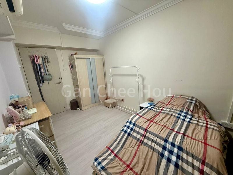 SENGKANG EAST WAY 10