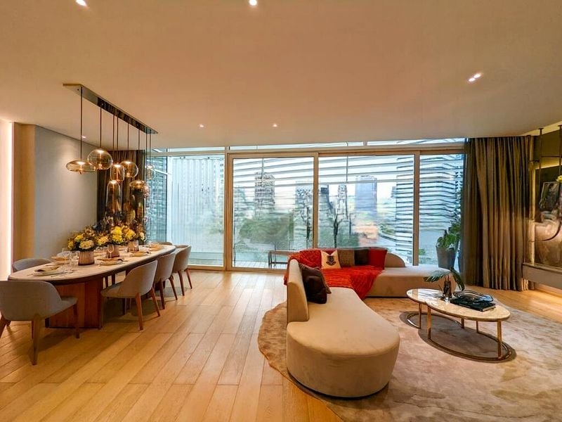 THE ROCHESTER RESIDENCES 4