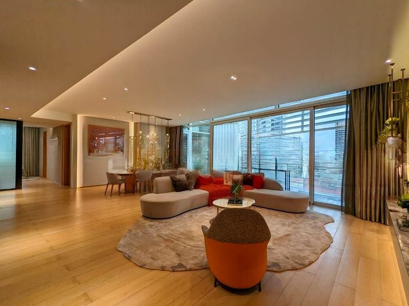 THE ROCHESTER RESIDENCES 5