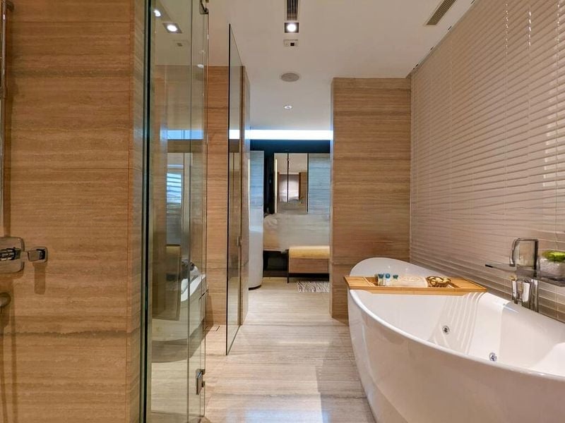 THE ROCHESTER RESIDENCES 2