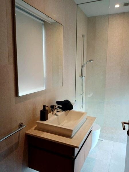 SKYLINE @ ORCHARD BOULEVARD 15