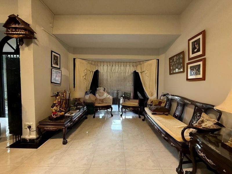PEAKVIEW ESTATE 9