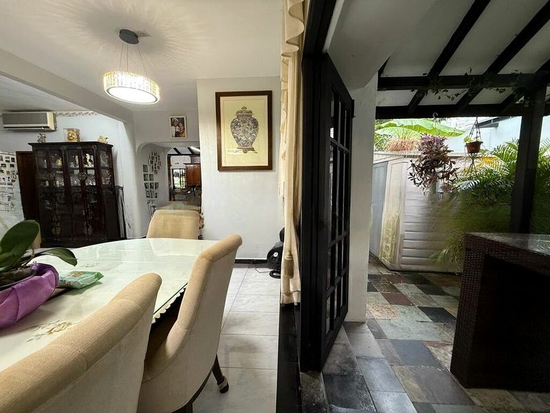 PEAKVIEW ESTATE 1