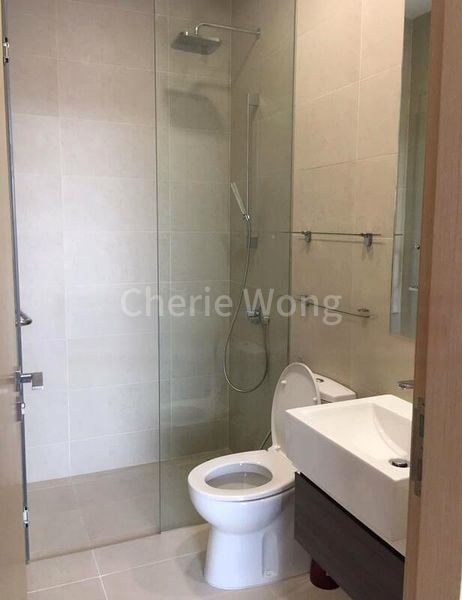 MIDTOWN RESIDENCES 7