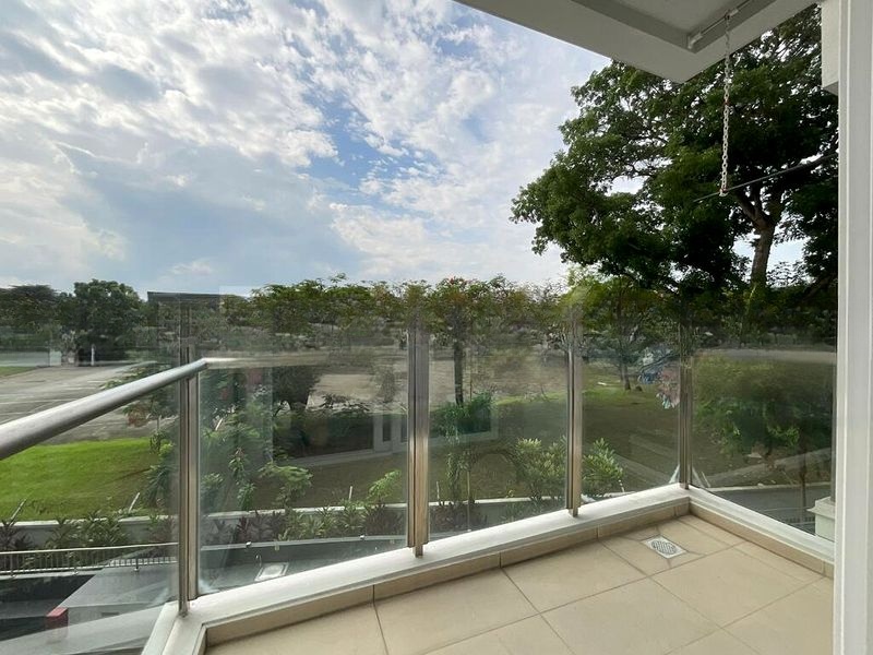 SUITES @ EASTCOAST 11