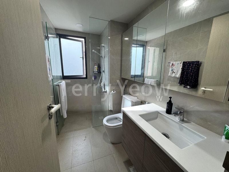 TREASURE AT TAMPINES 5