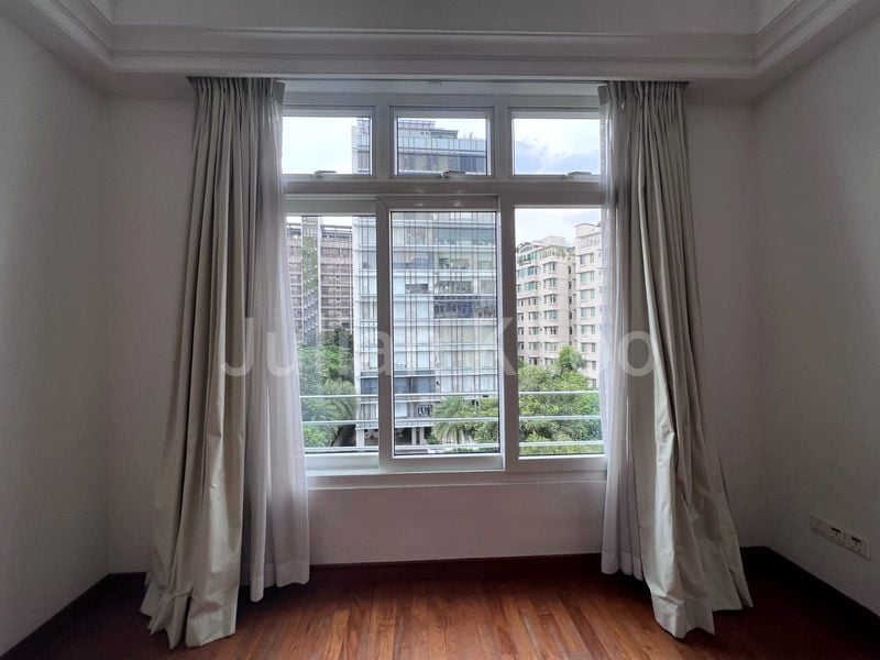 THE BALMORAL SPRING 8