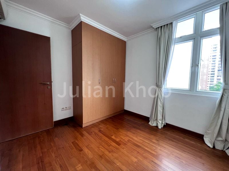 THE BALMORAL SPRING 12