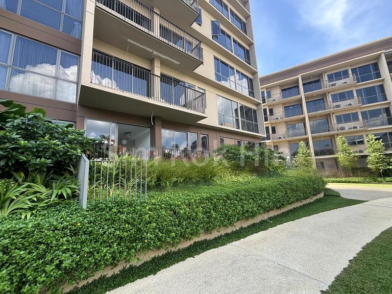 THE WATERGARDENS AT CANBERRA 13