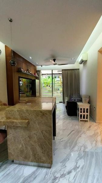 BLOSSOM RESIDENCES 9