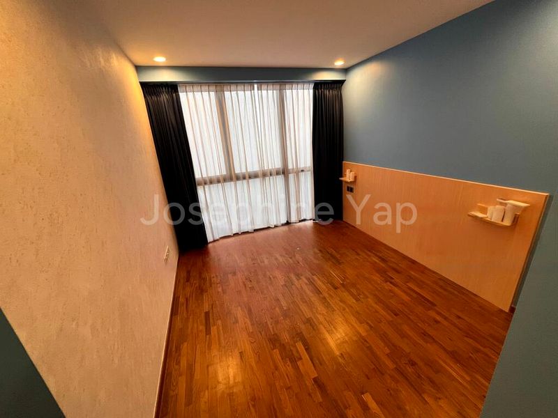 ESPARINA RESIDENCES 7