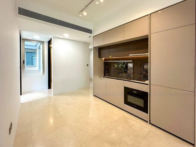 THE REEF AT KING'S DOCK 2