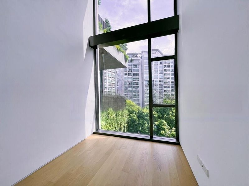 SLOANE RESIDENCES 3