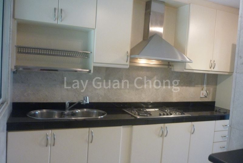 PEPYS HILL CONDOMINIUM 13