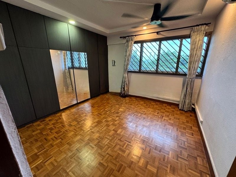 SPOTTISWOODE PK RD 6