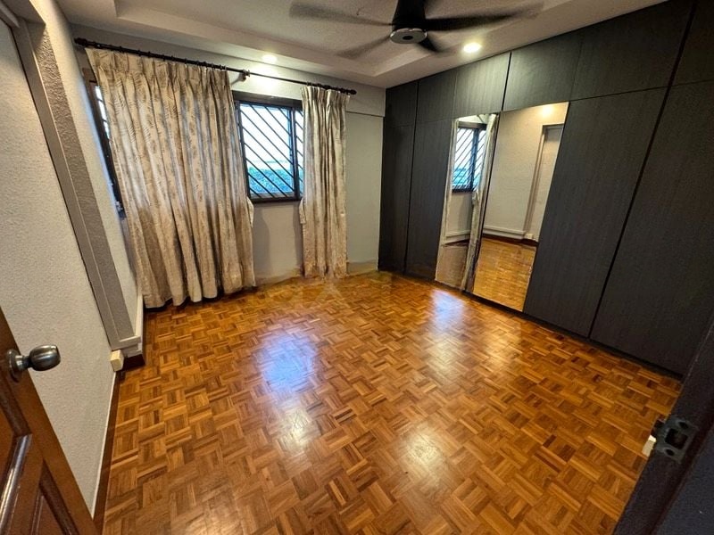 SPOTTISWOODE PK RD 7