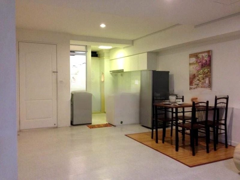 PEOPLE'S PARK COMPLEX 8