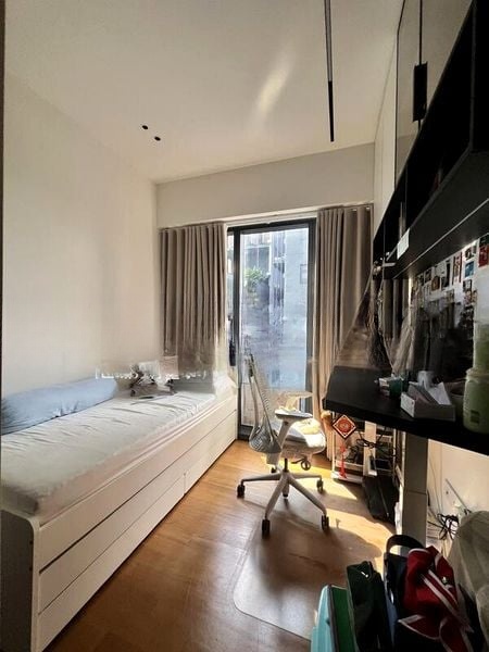 FOURTH AVENUE RESIDENCES 11