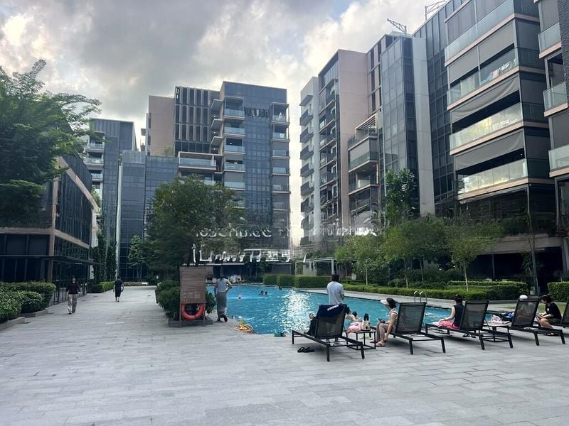 FOURTH AVENUE RESIDENCES 4