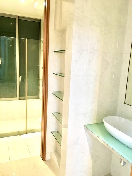 LEONIE SUITES 9