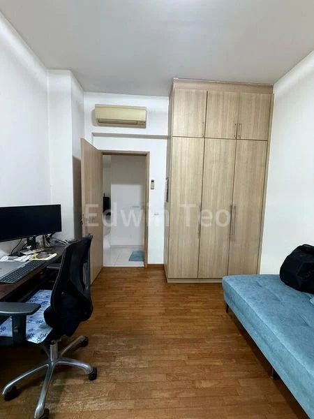 VARSITY PARK CONDOMINIUM 2