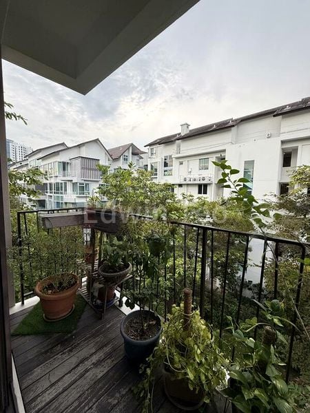 VARSITY PARK CONDOMINIUM 8