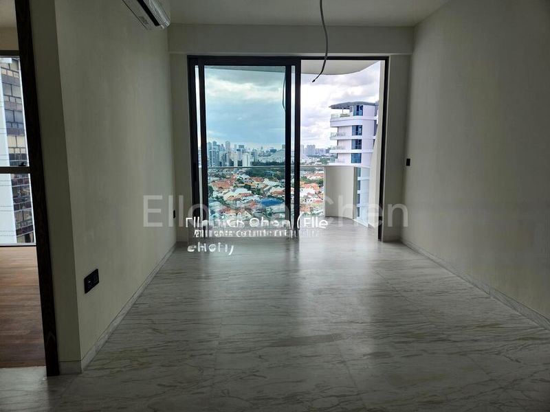 COASTLINE RESIDENCES 11