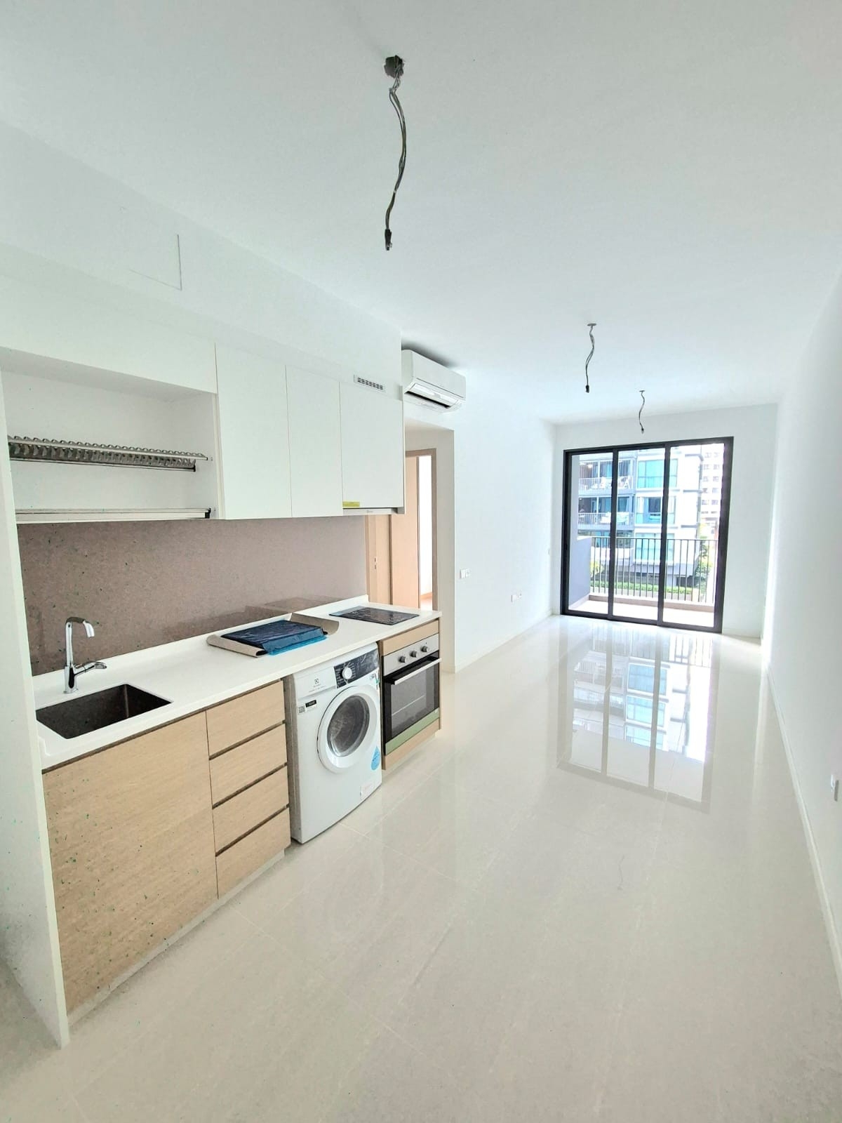 TREASURE AT TAMPINES 8