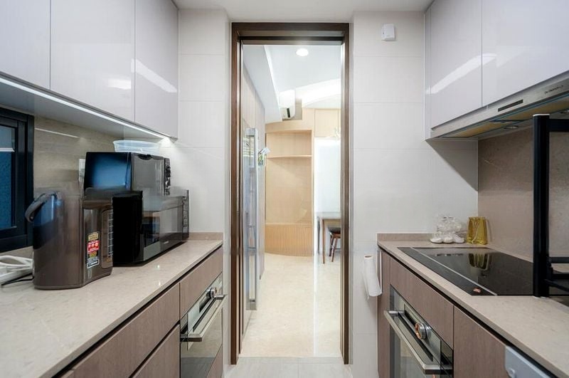 AVENUE SOUTH RESIDENCE 8