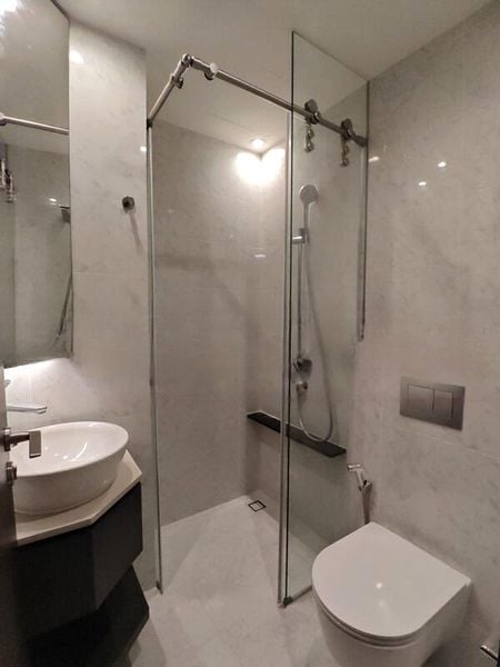 THE LINQ @ BEAUTY WORLD 3