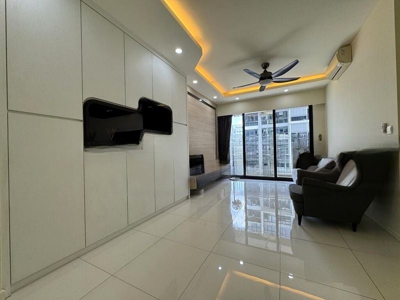 RIVERPARC RESIDENCE 13