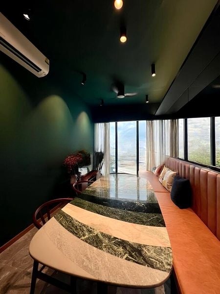 FOURTH AVENUE RESIDENCES 6