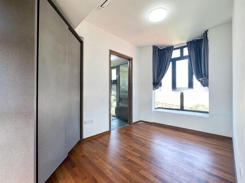 PARKWOOD RESIDENCES 7