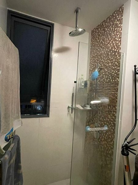 38 I SUITES 8