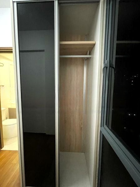 38 I SUITES 9