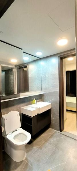 RIVERFRONT RESIDENCES 14