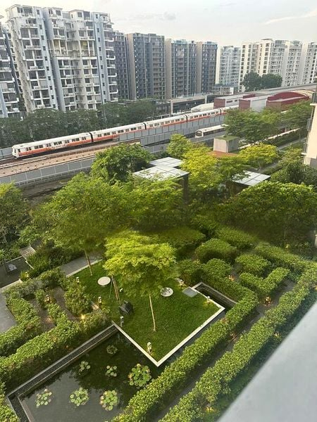 GRANDEUR PARK RESIDENCES 2