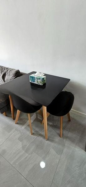 RIVERFRONT RESIDENCES 6