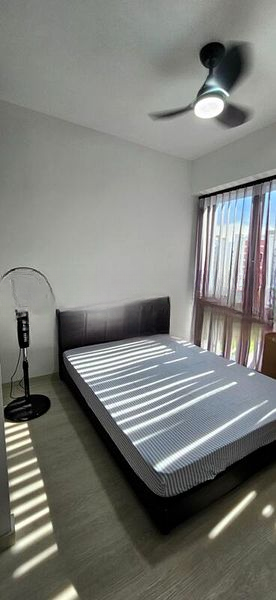 RIVERFRONT RESIDENCES 5