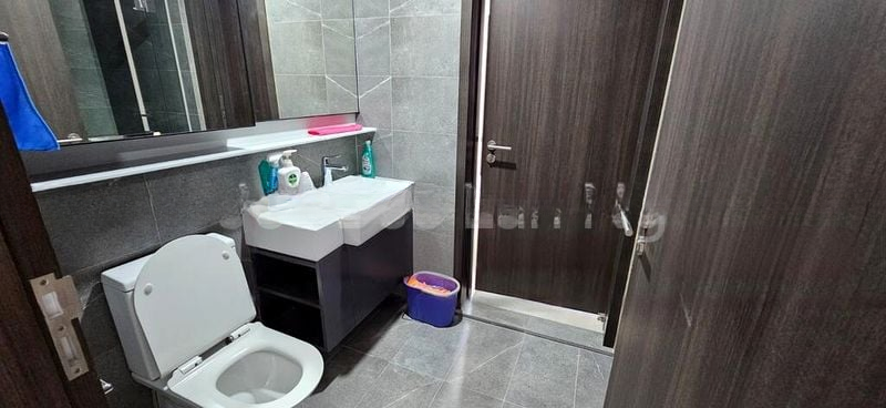 RIVERFRONT RESIDENCES 2