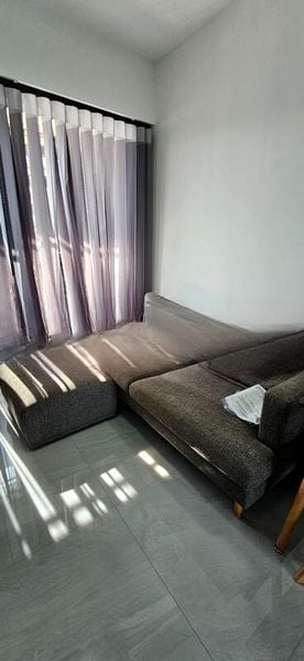 RIVERFRONT RESIDENCES 7