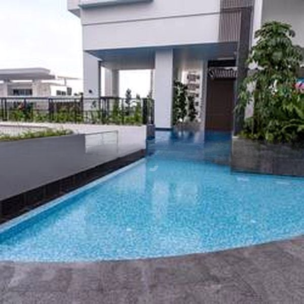 THE LINE @ TANJONG RHU 7