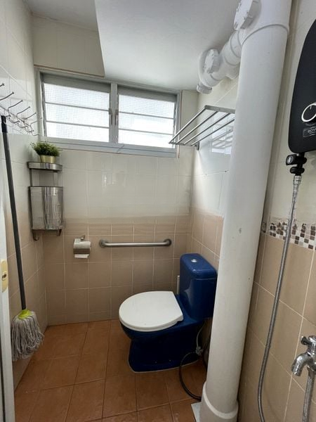 ANG MO KIO AVE 10 11