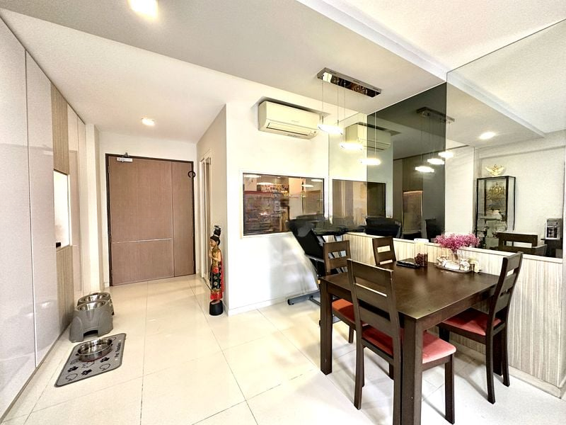 UPP SERANGOON CRES 4