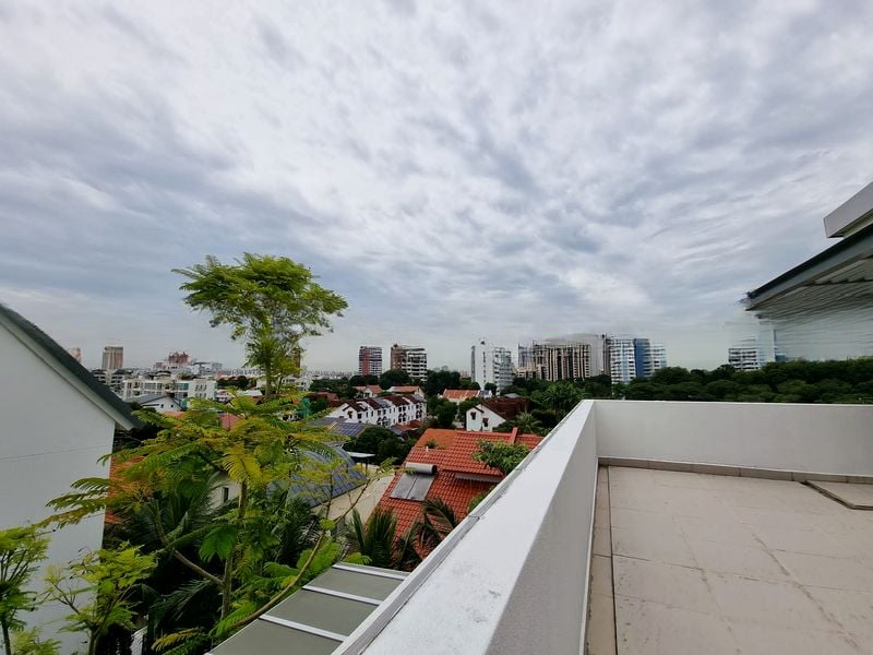 ELLIOT AT THE EAST COAST 2